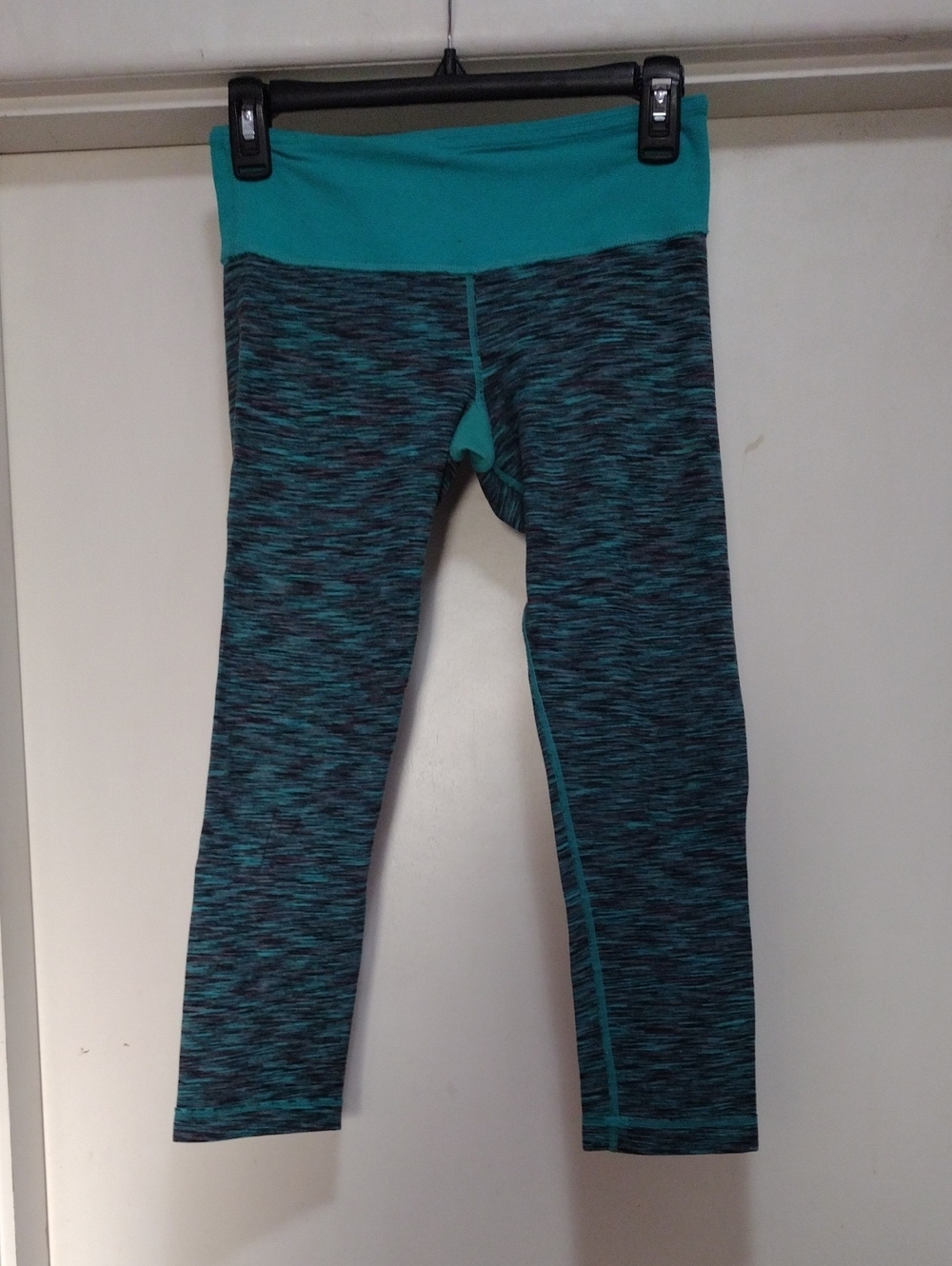 lululemon athletica Teal And Black Leggings Size 4